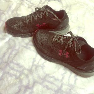 Women’s Under Armour shoes